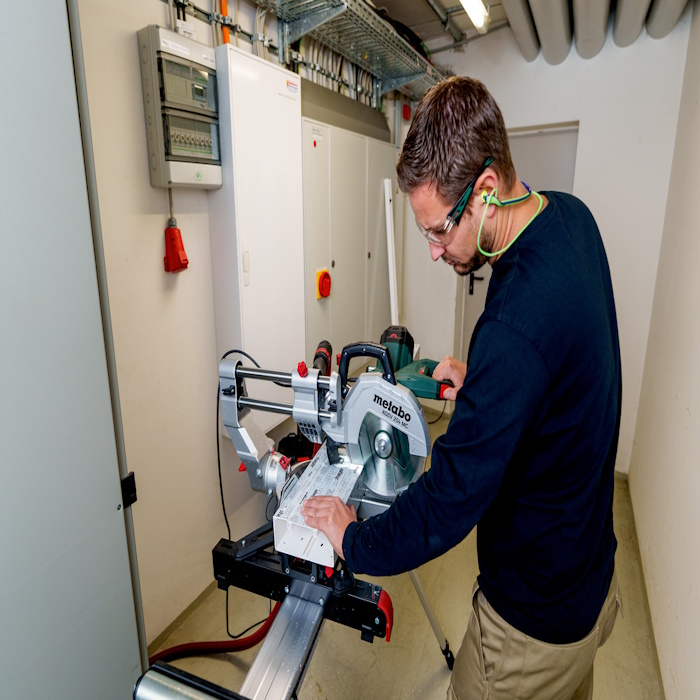 615254000(1) 615254000